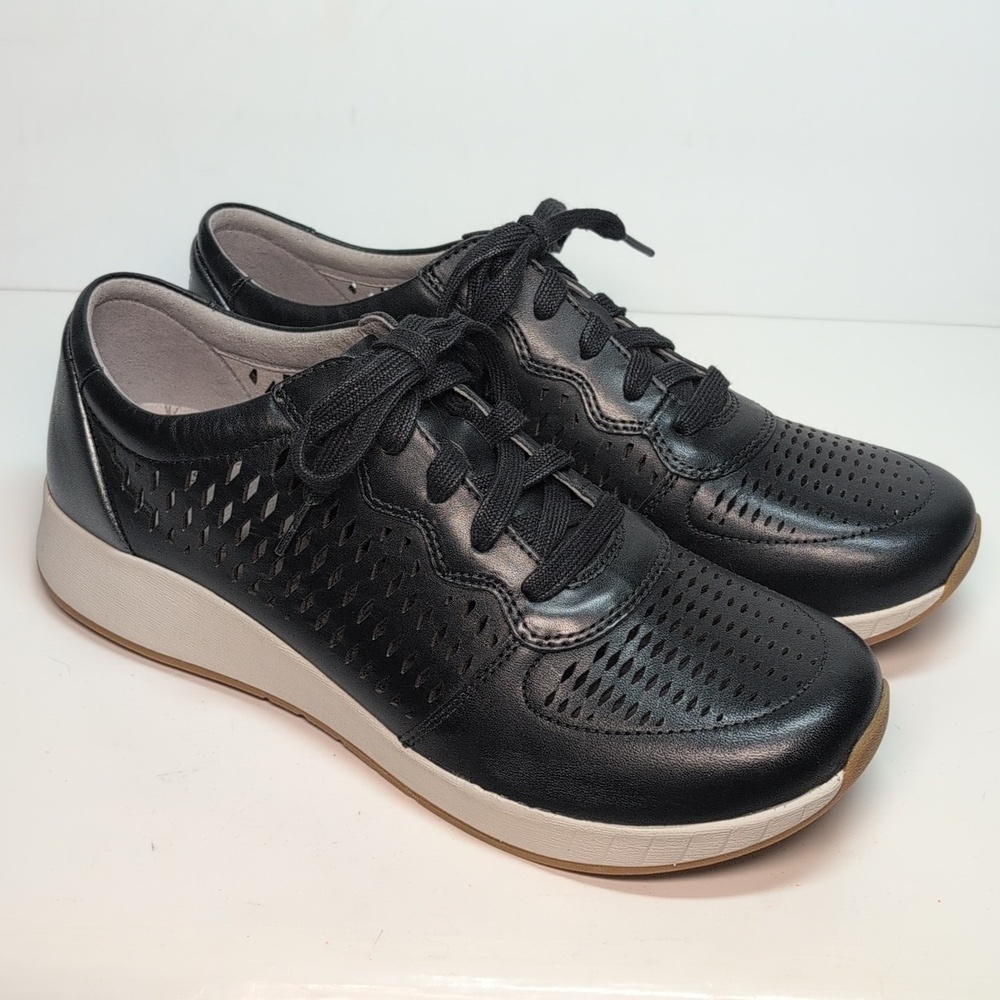 NWOT Dansko Charlie perforated leather sneaker shoes women's size 10.5. EU 41 - Picture 2 of 14